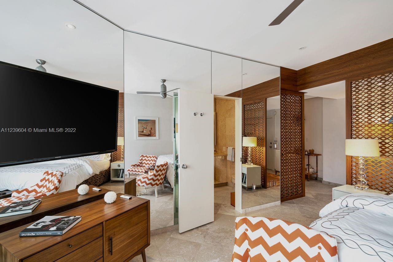 16 Island Ave # 1F