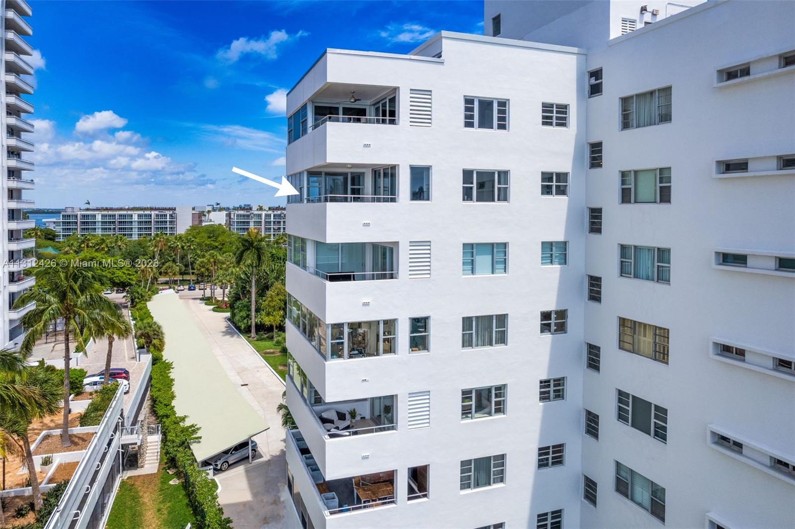 16 Island Ave # 7D