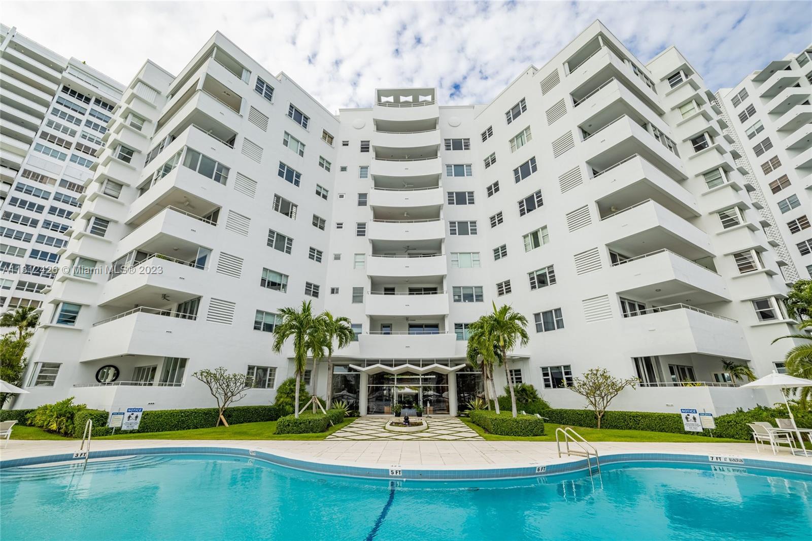 16 Island Ave # 7D