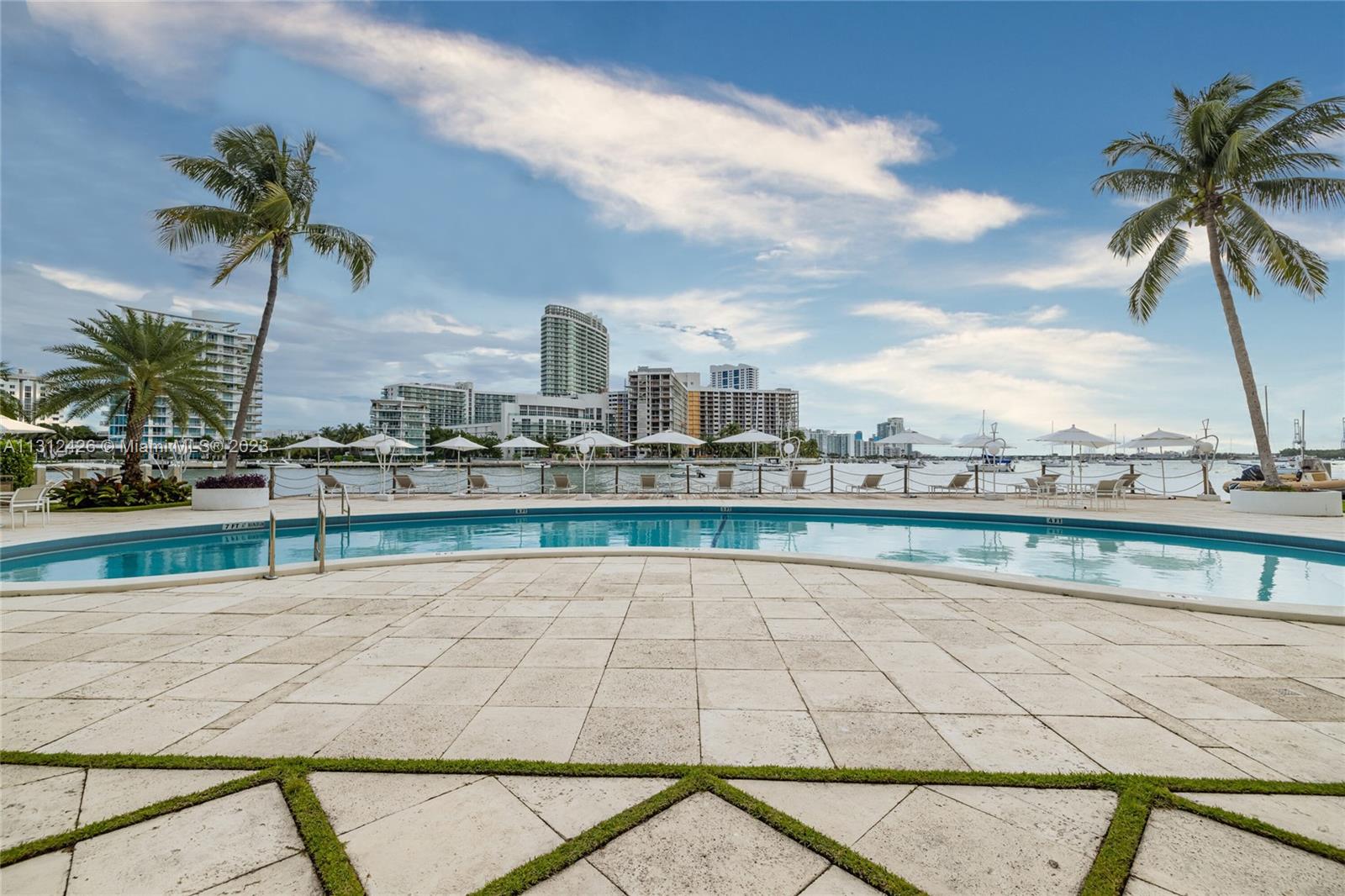 16 Island Ave # 7D
