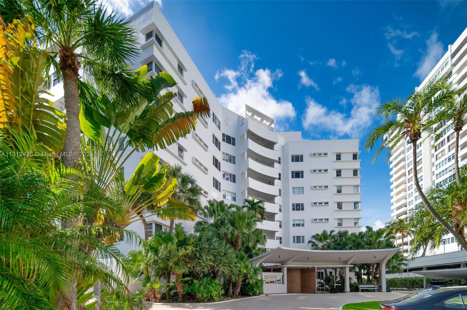 16 Island Ave # 7D
