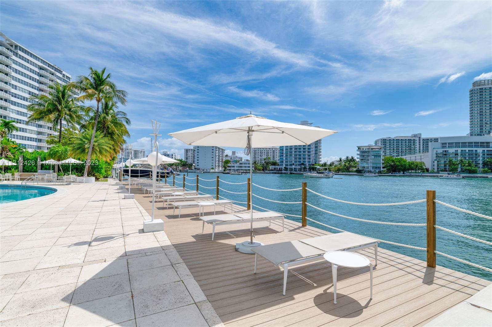 16 Island Ave # 7D