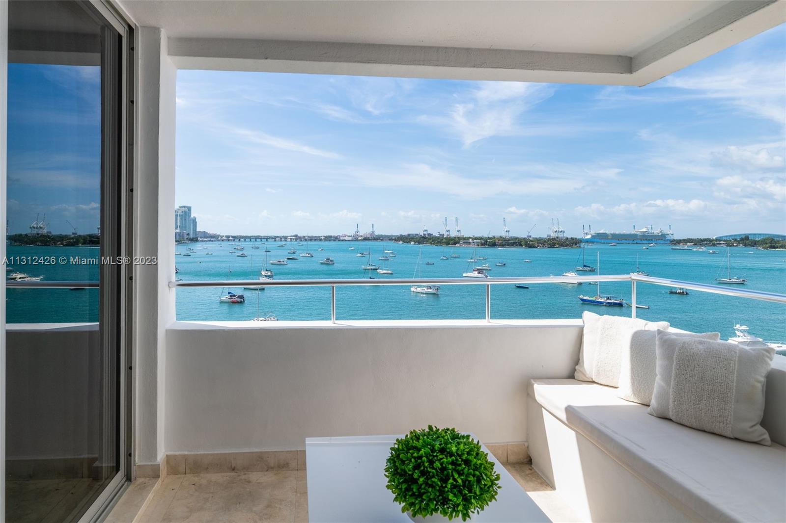 16 Island Ave # 7D