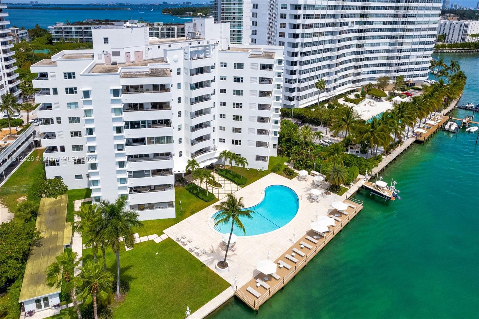 16 Island Ave # 7D