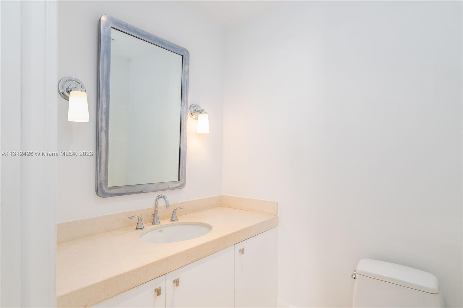 16 Island Ave # 7D