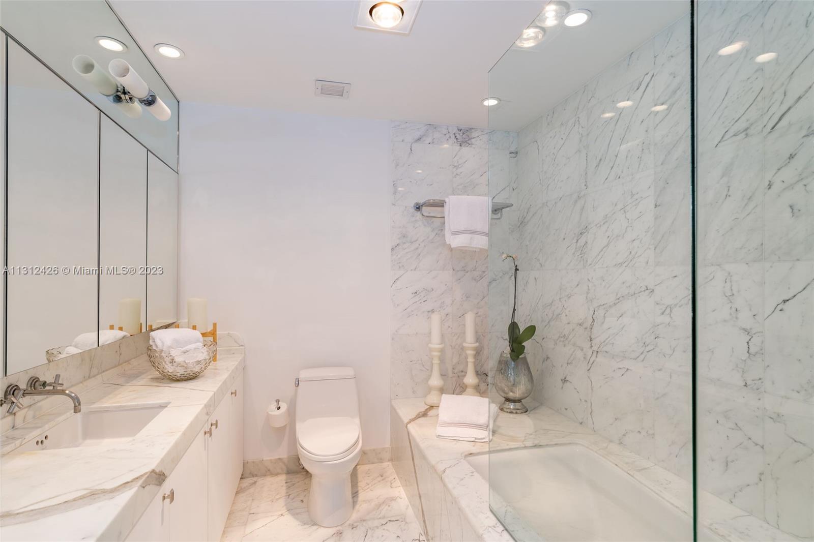 16 Island Ave # 7D