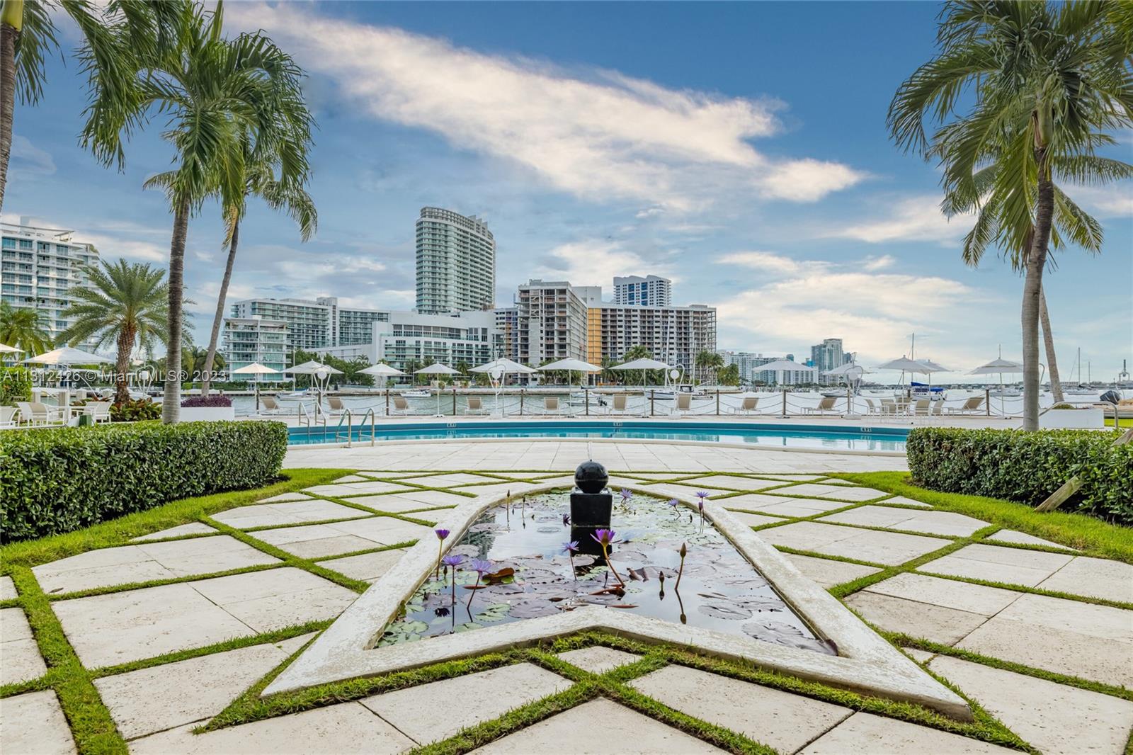 16 Island Ave # 7D