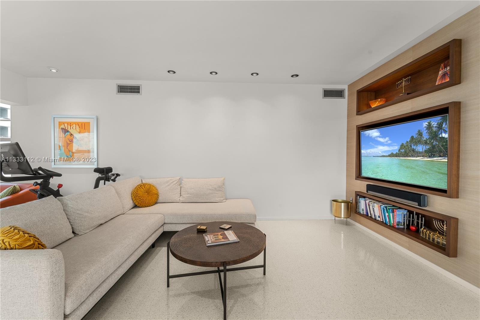 16 Island Ave # 8D
