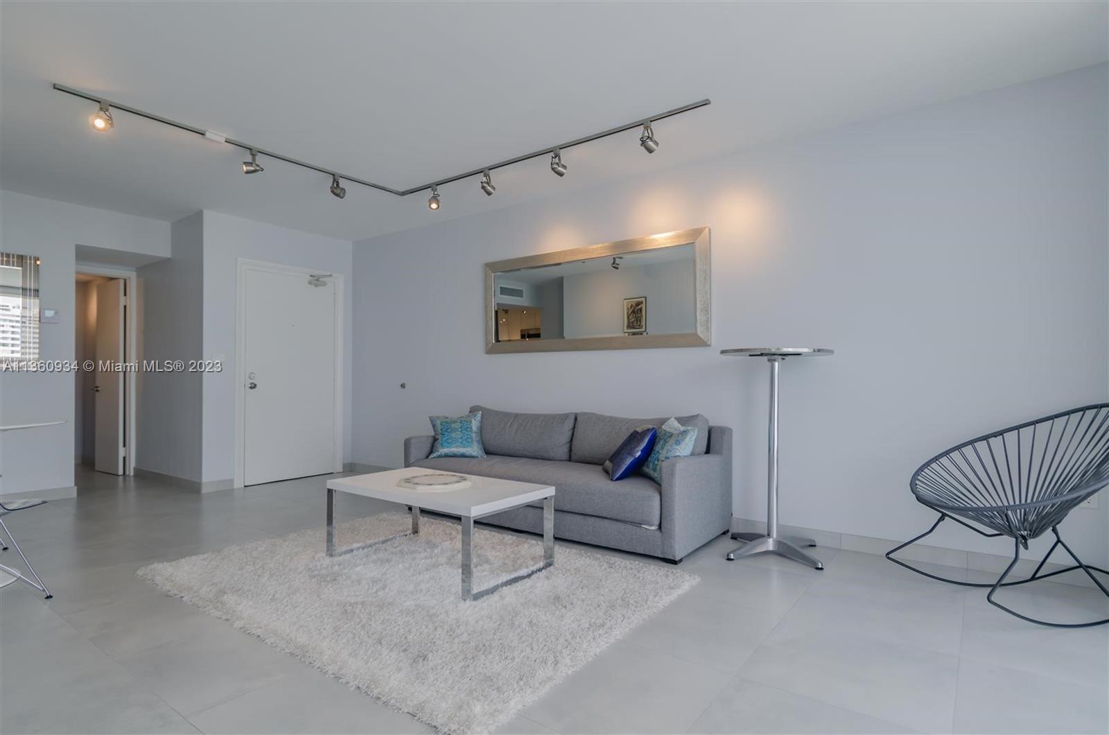 1345 Lincoln Rd # 1202