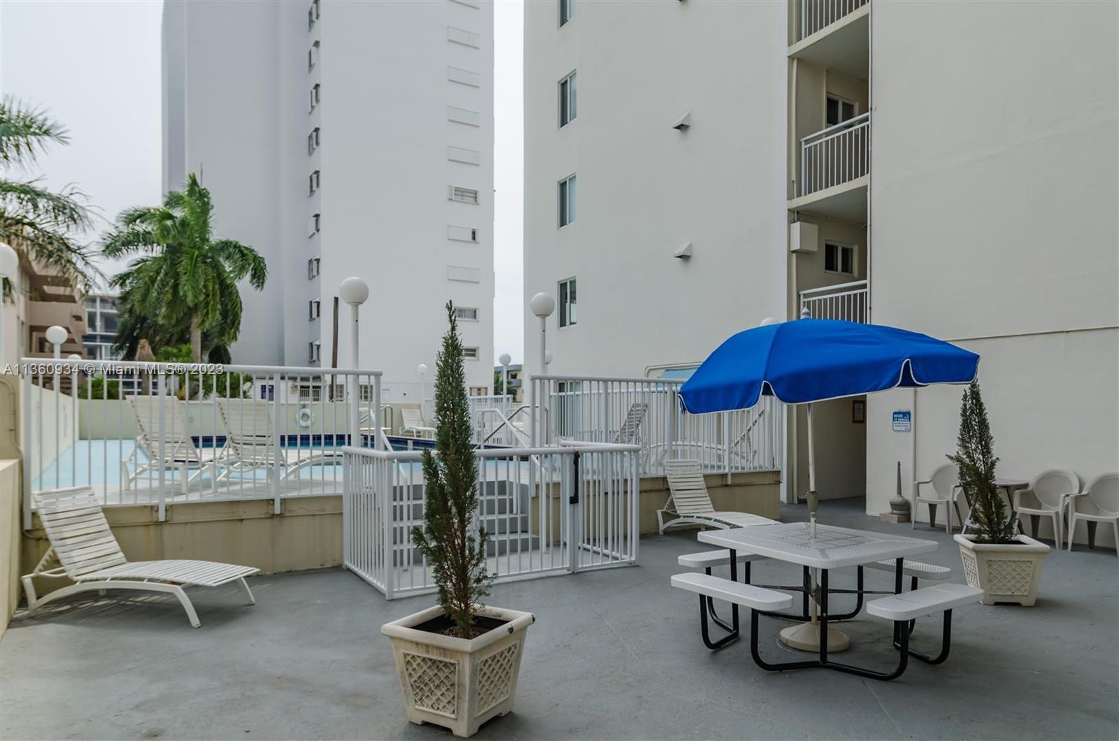 1345 Lincoln Rd # 1202