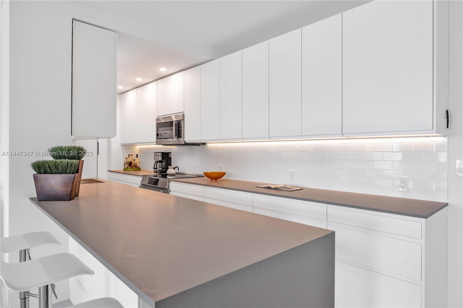 3 Island Ave # 12E