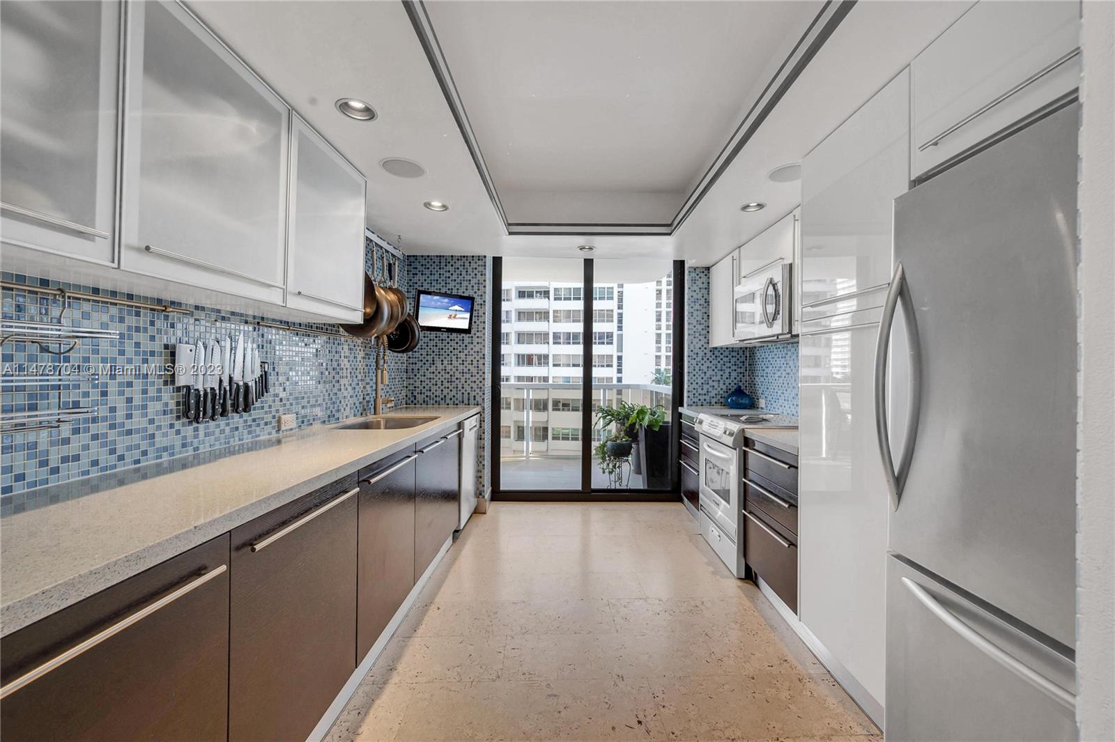 9 Island Ave # 609