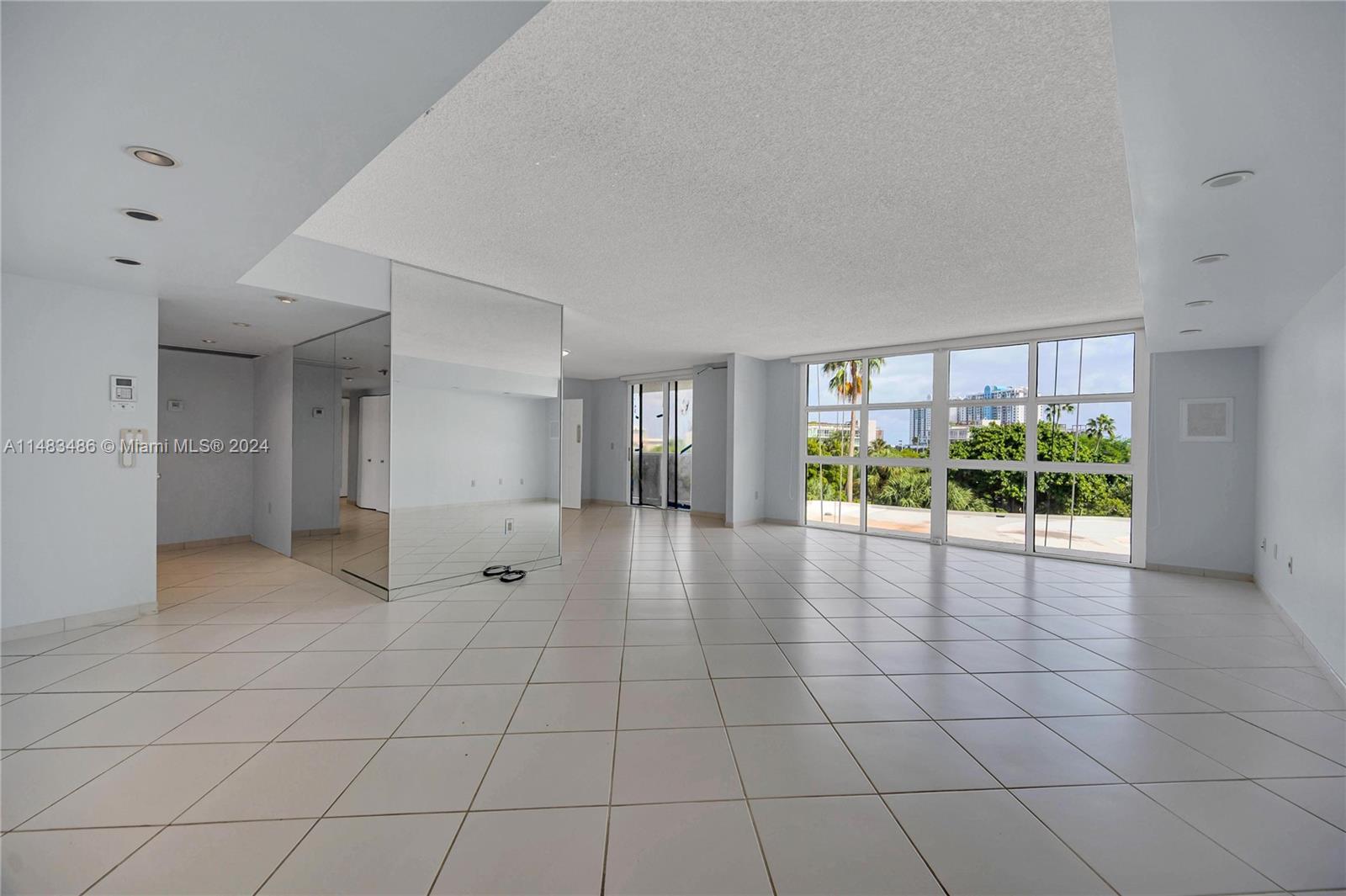 9 Island Ave # 414