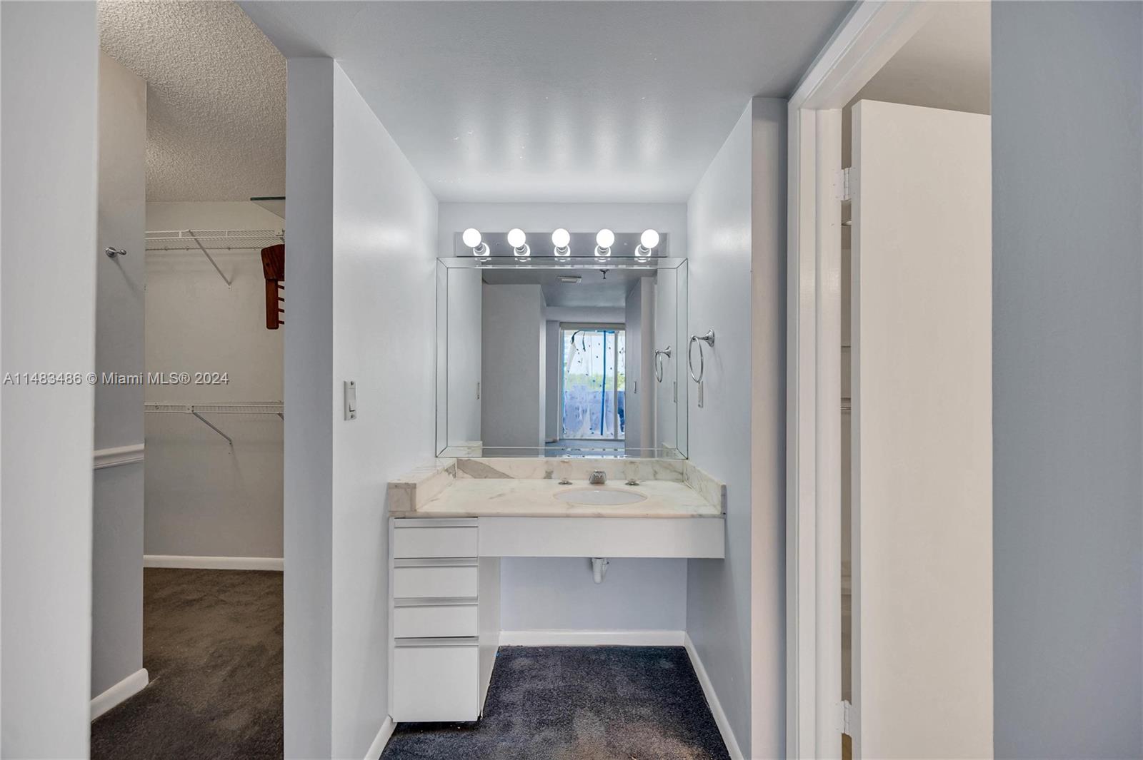 9 Island Ave # 414