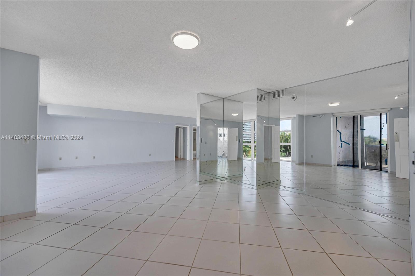 9 Island Ave # 414