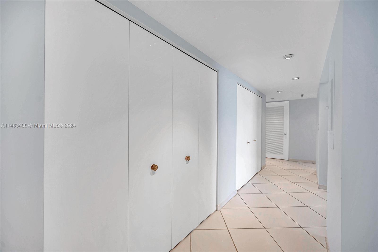 9 Island Ave # 414