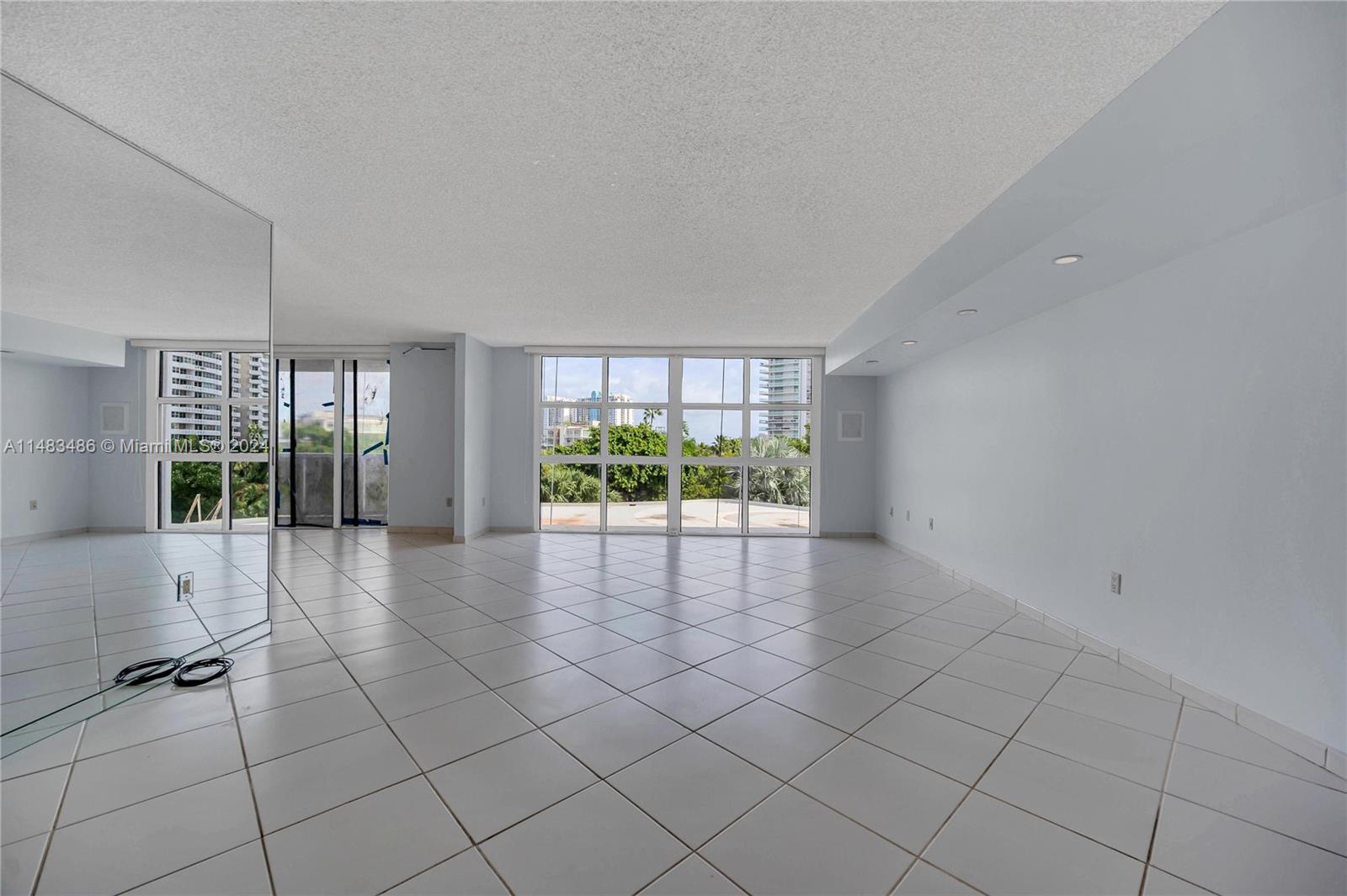 9 Island Ave # 414