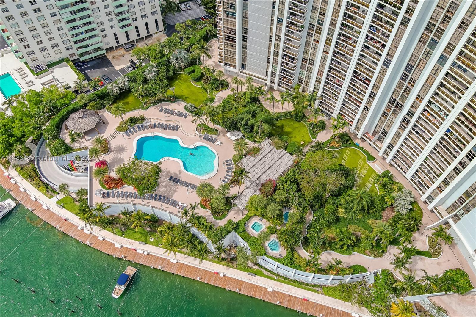 9 Island Ave # 414