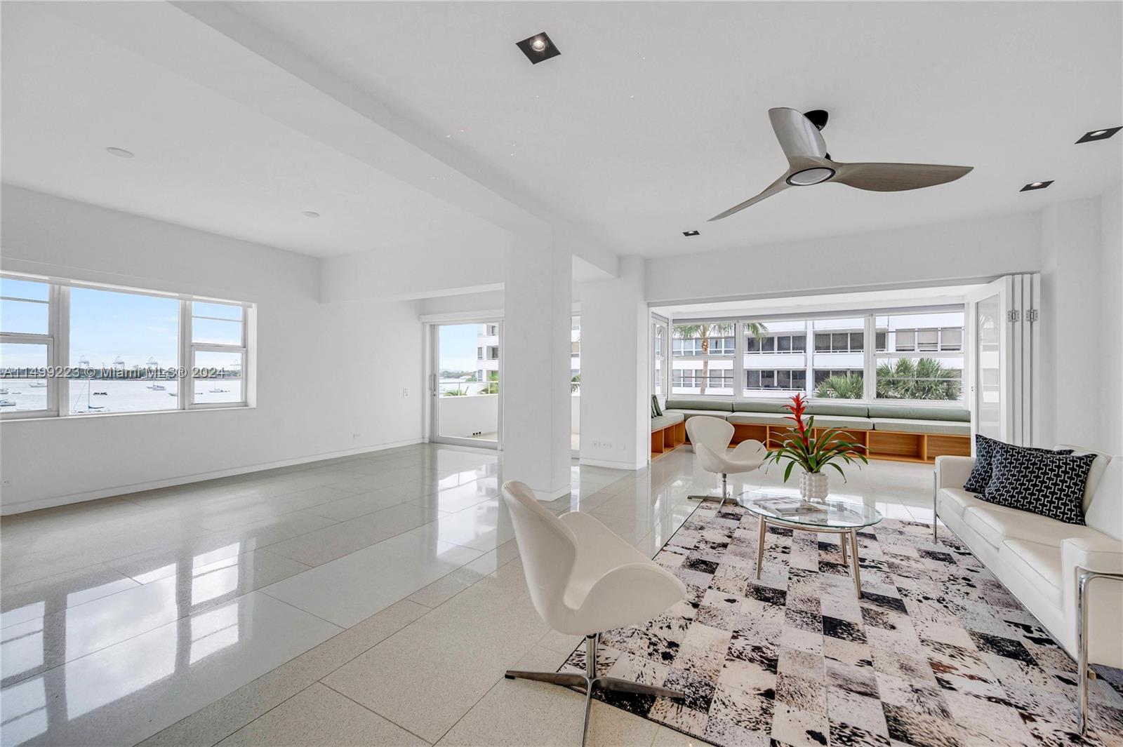 16 Island Ave # 4D
