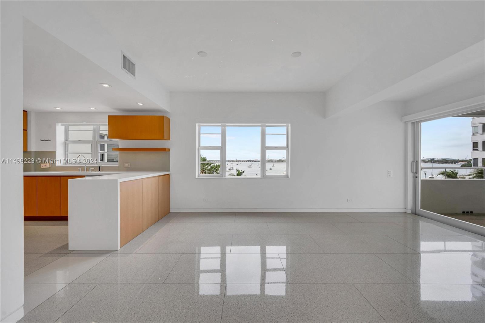 16 Island Ave # 4D