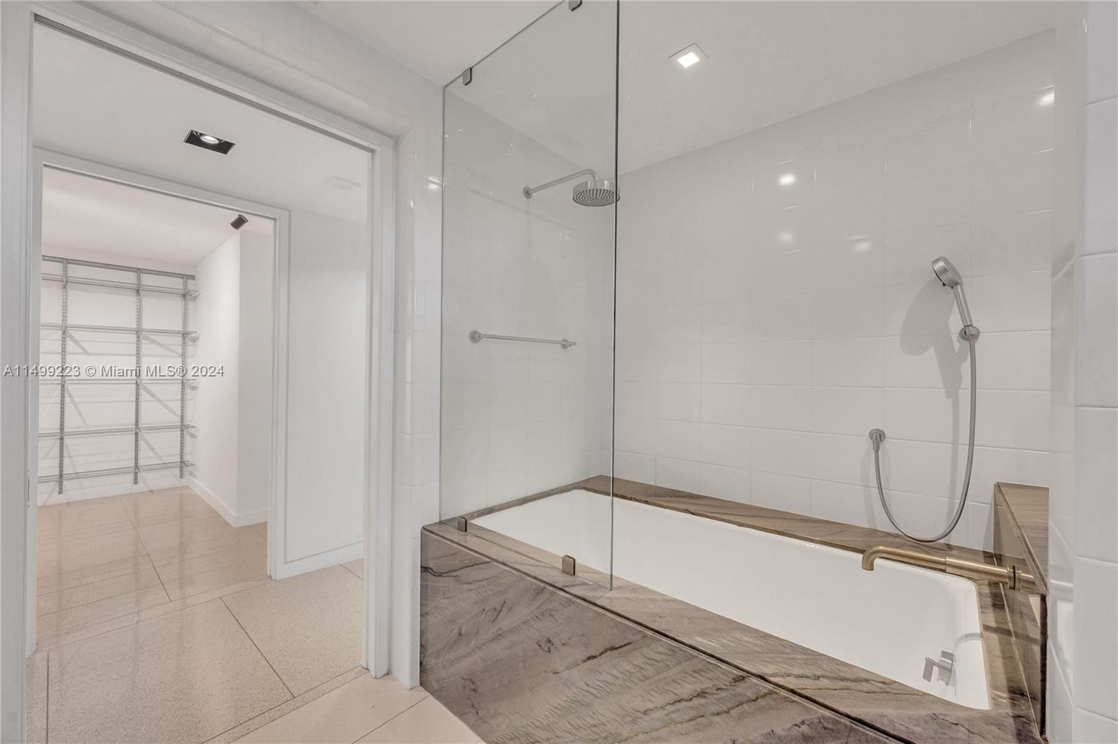 16 Island Ave # 4D