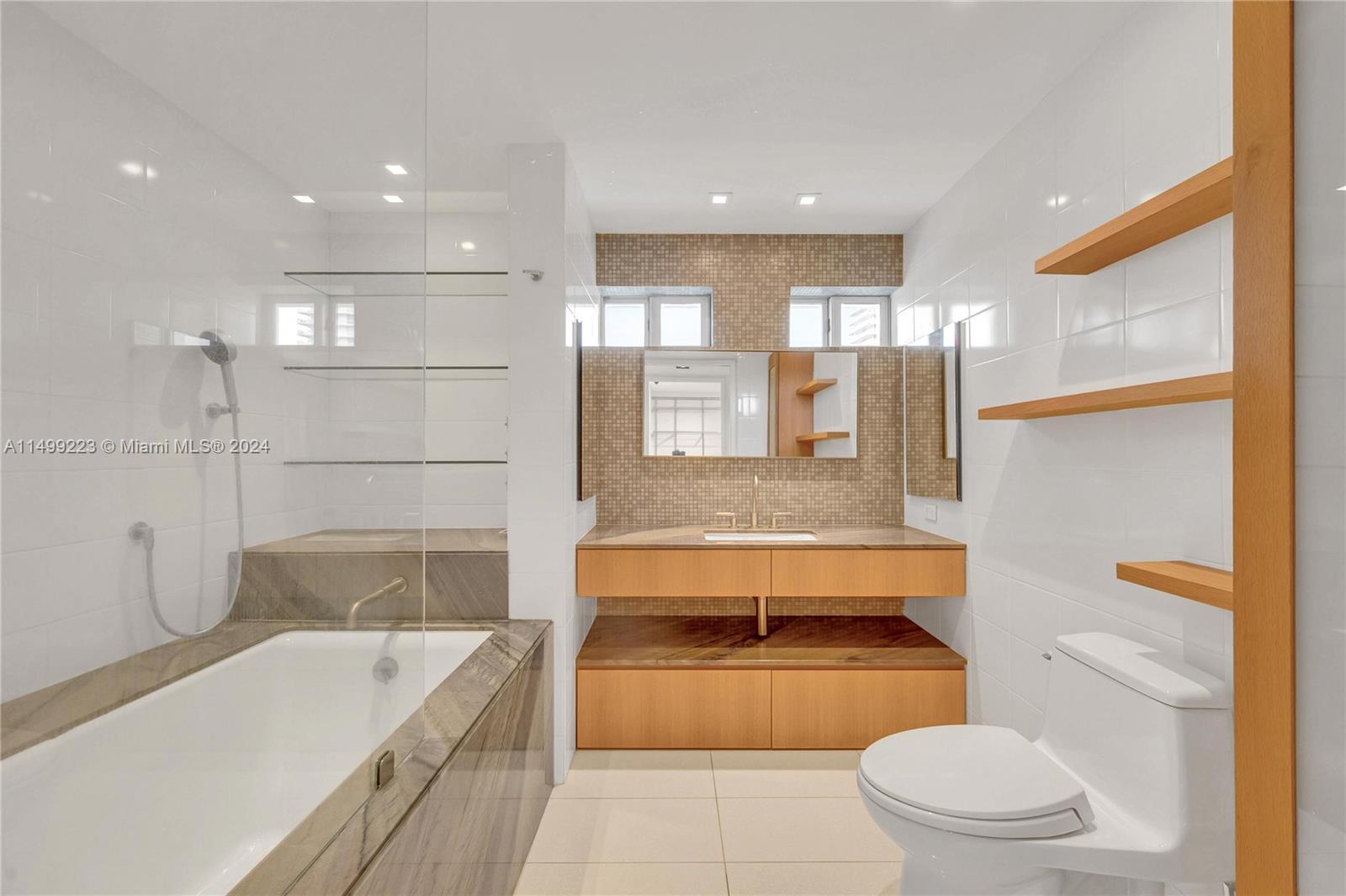 16 Island Ave # 4D