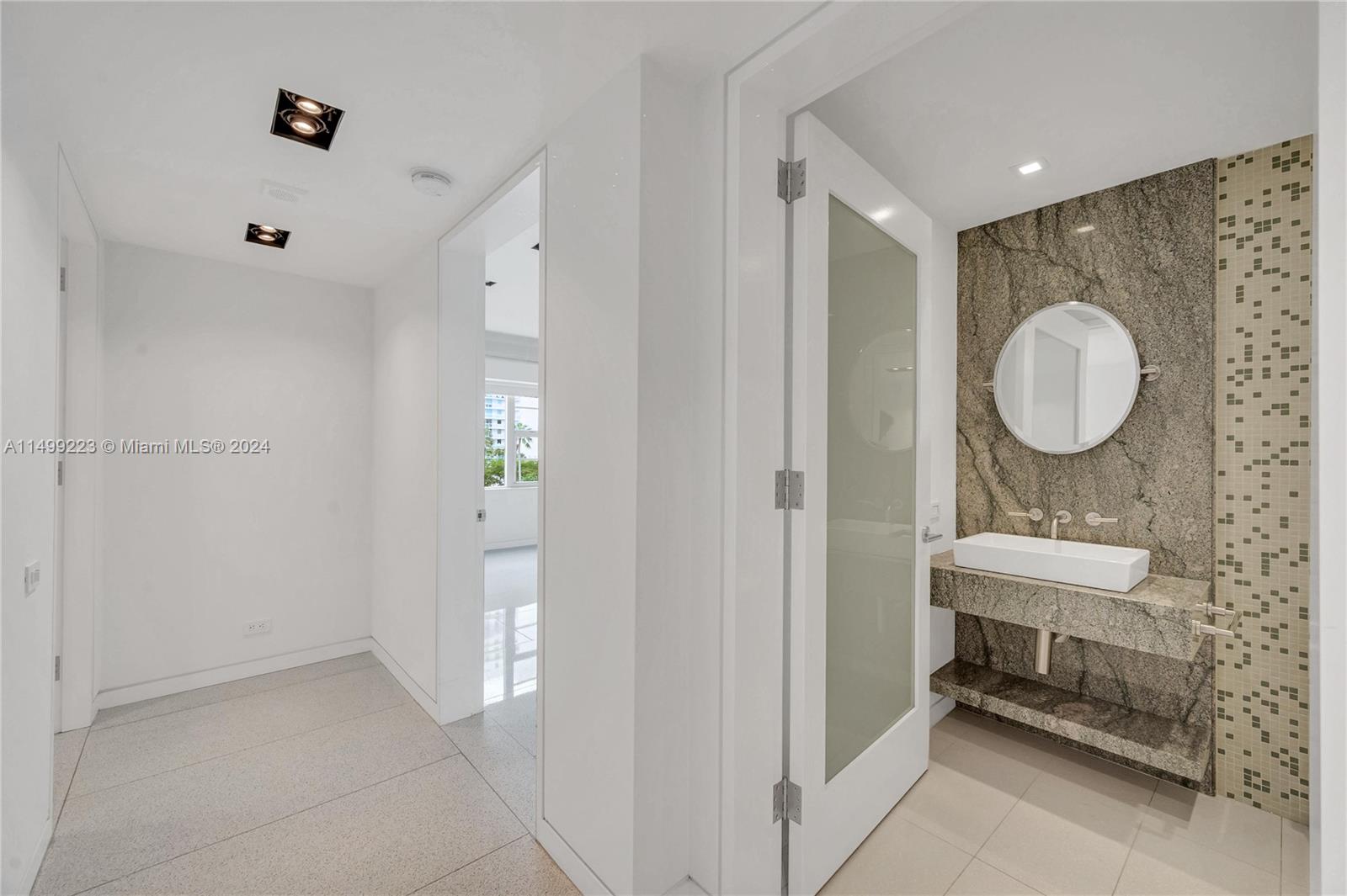 16 Island Ave # 4D