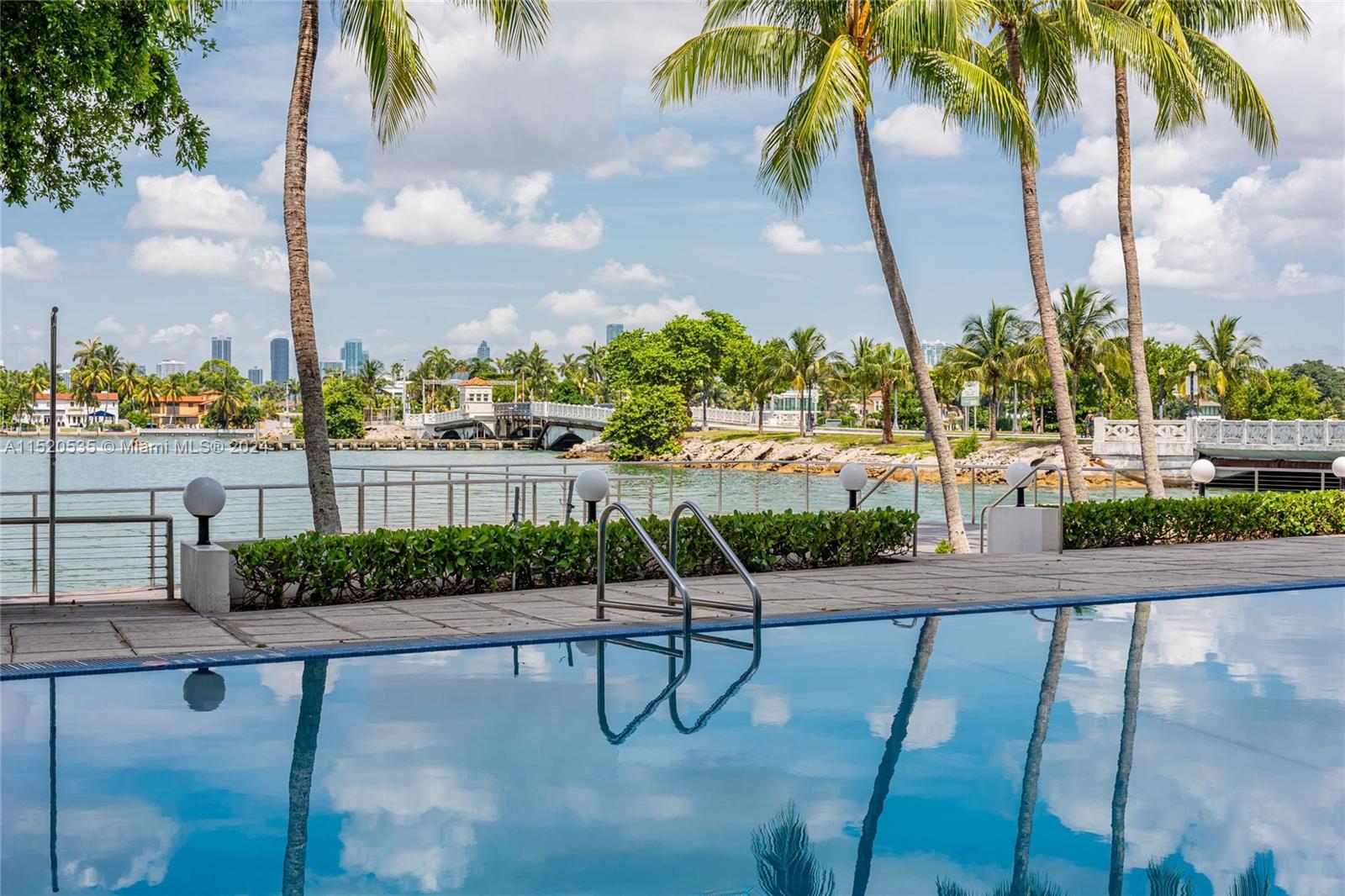 3 Island Ave # 14I