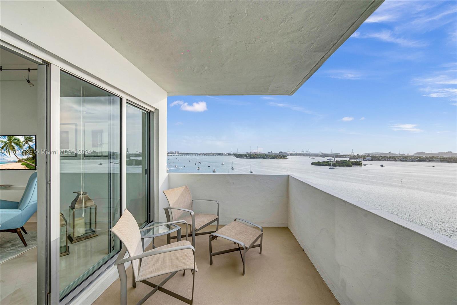 3 Island Ave # 14I