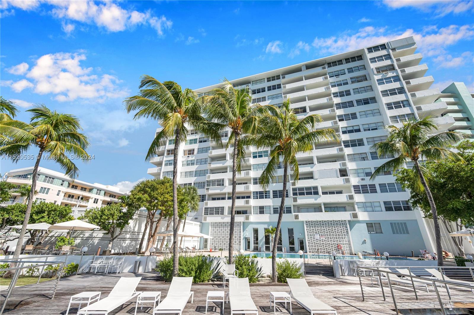 3 Island Ave # 14I