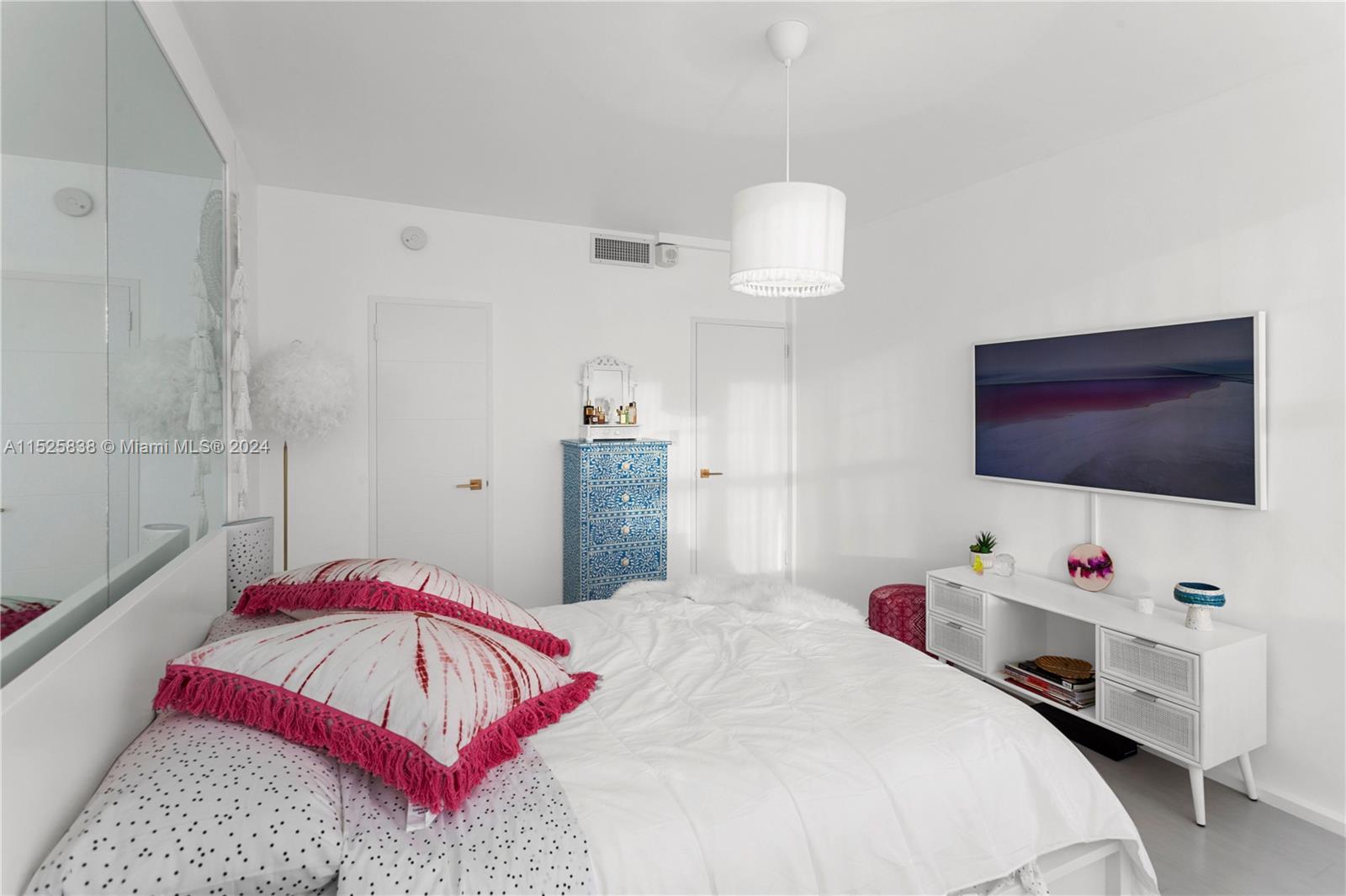 3 Island Ave # 07E