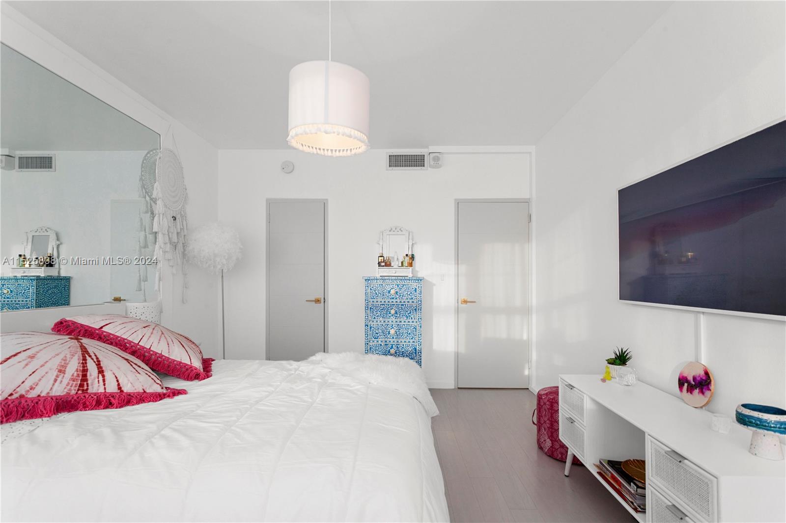 3 Island Ave # 07E