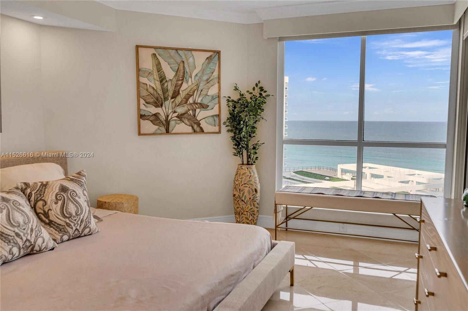 6767 Collins Ave # 1201