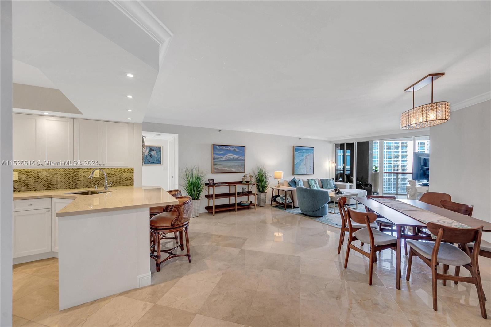 6767 Collins Ave # 1201