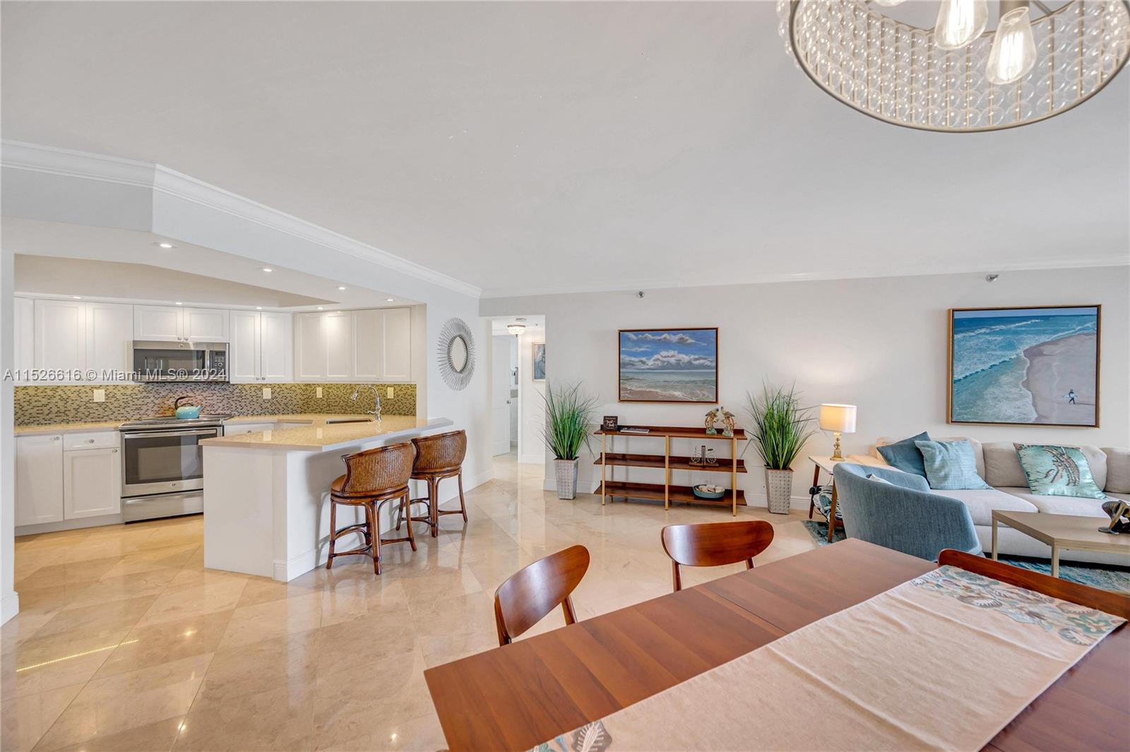6767 Collins Ave # 1201