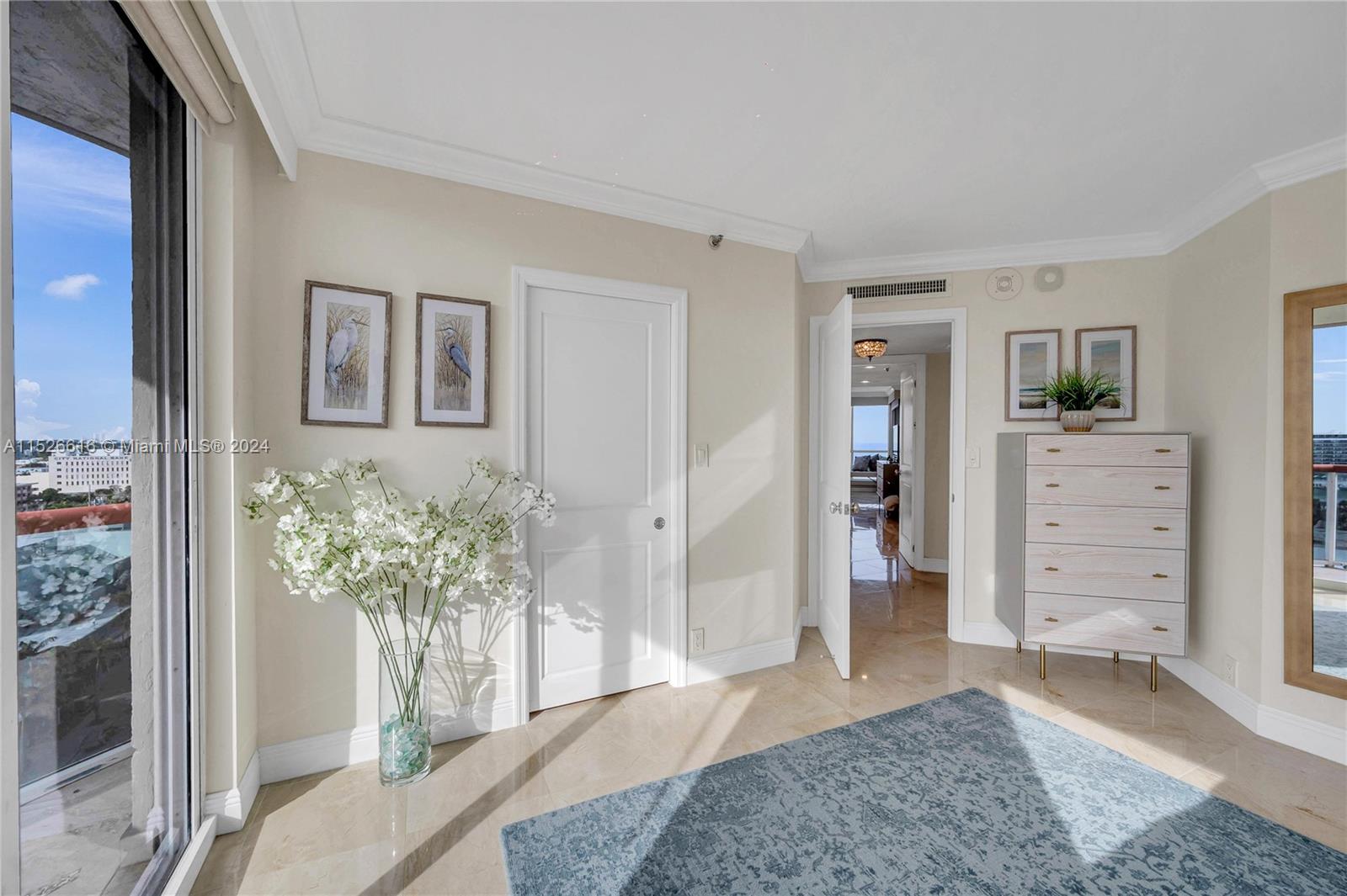 6767 Collins Ave # 1201
