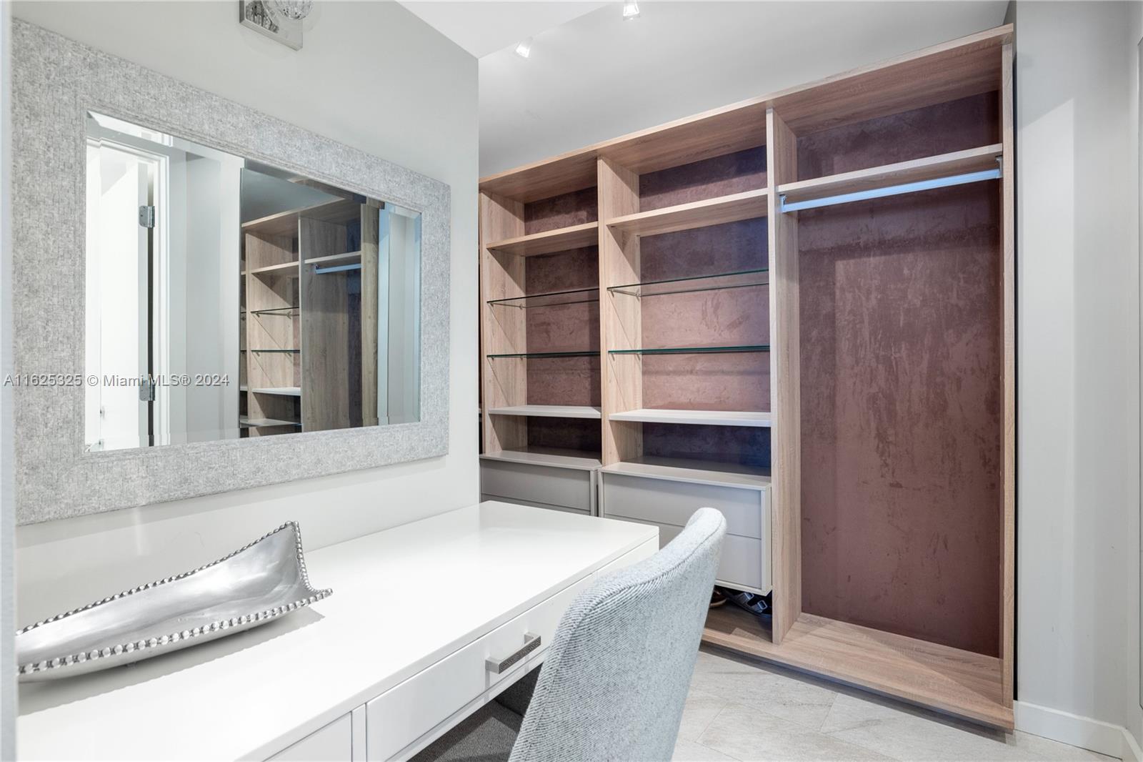 9 Island Ave # 508