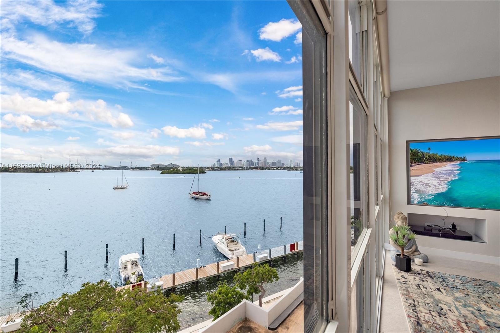 9 Island Ave # 508