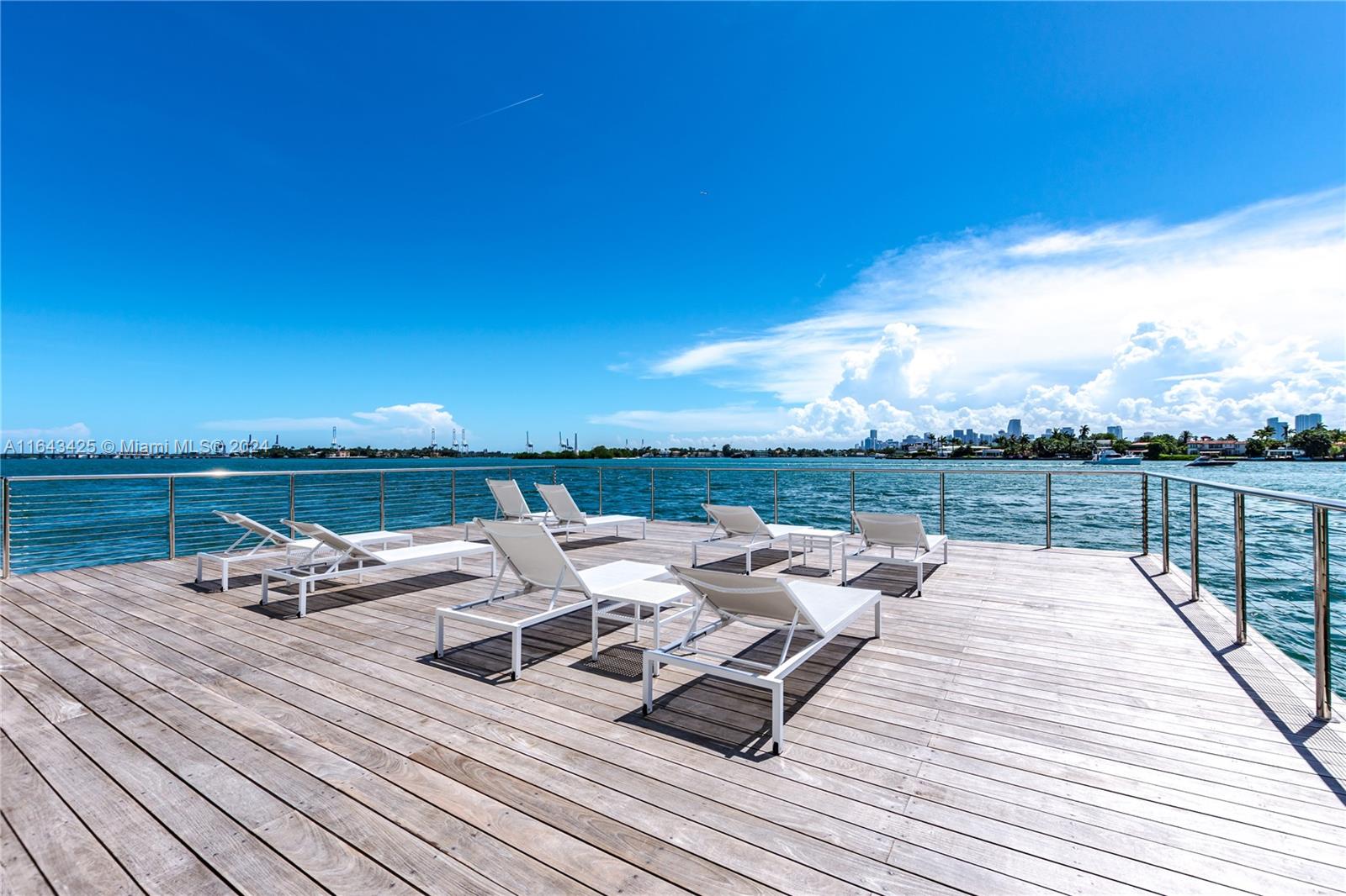 3 Island Ave # 14J