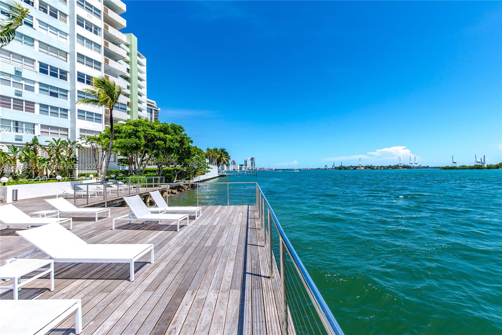 3 Island Ave # 14J