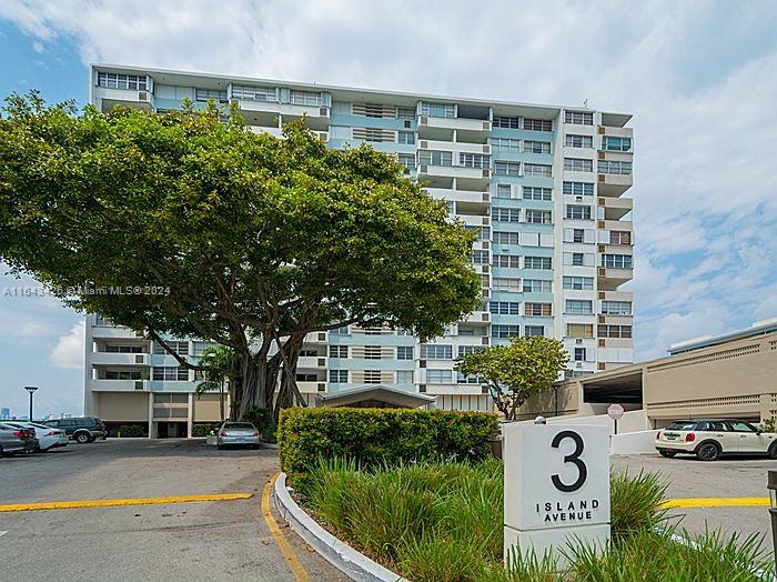 3 Island Ave # 14J