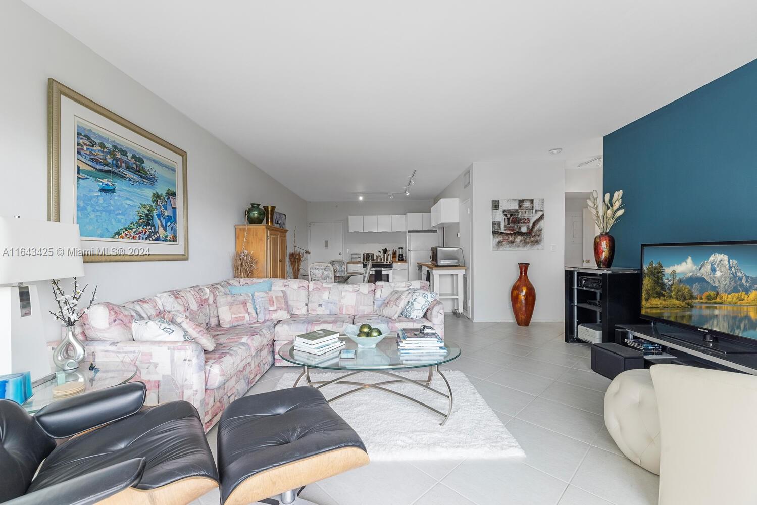 3 Island Ave # 14J