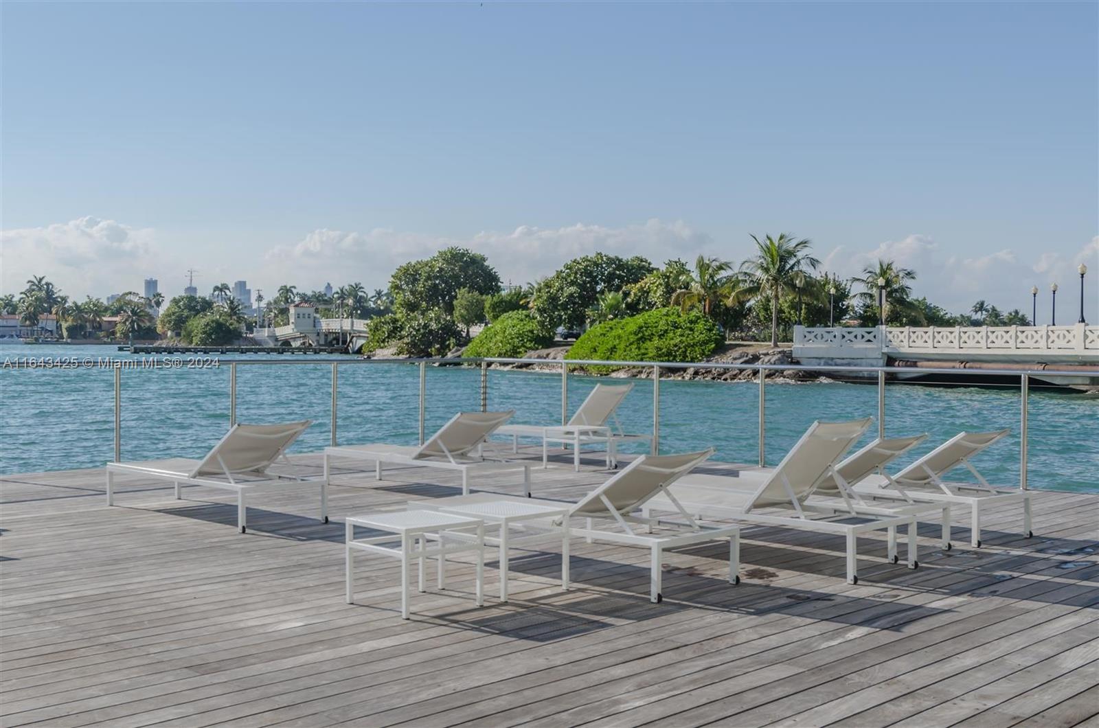 3 Island Ave # 14J
