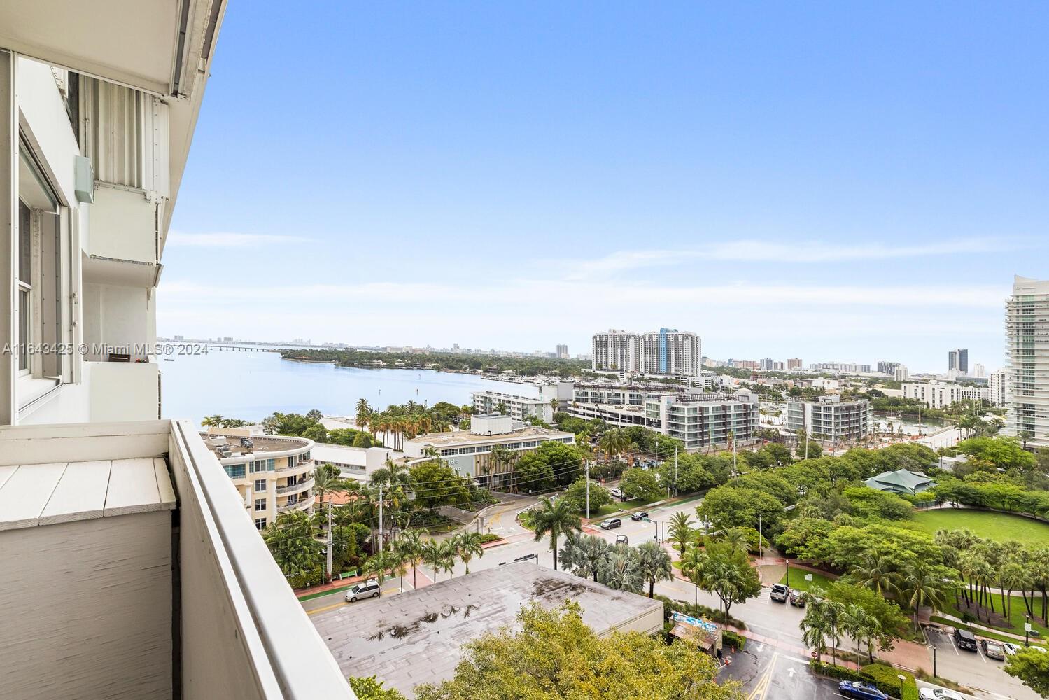 3 Island Ave # 14J