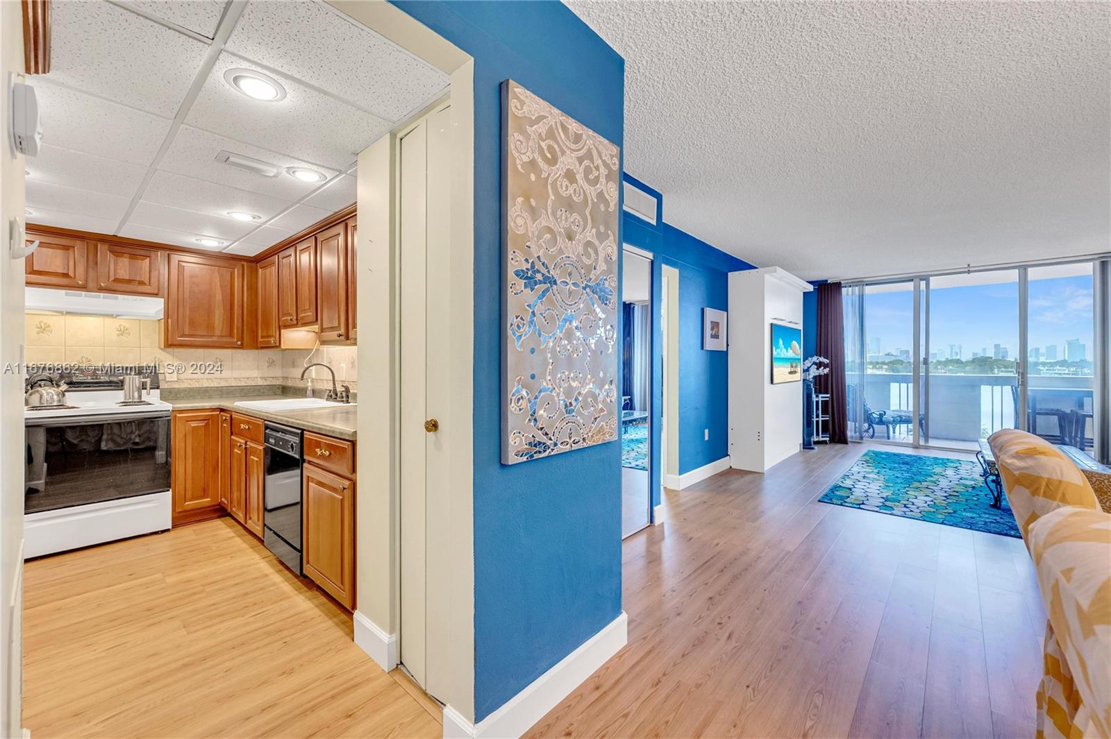 800 West Ave # 519
