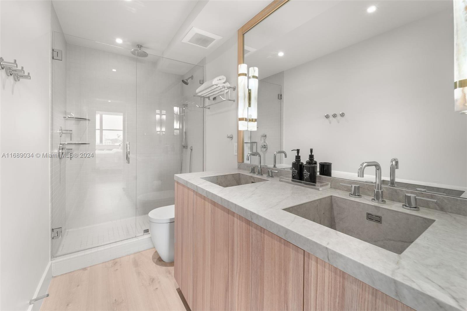 3 Island Ave # 5F