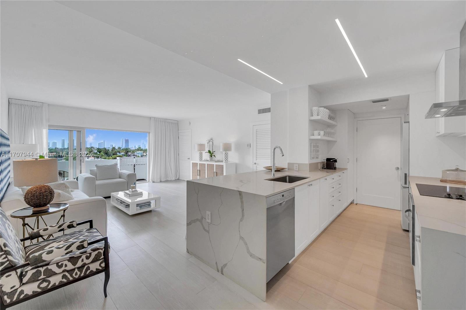 3 Island Ave # 06G