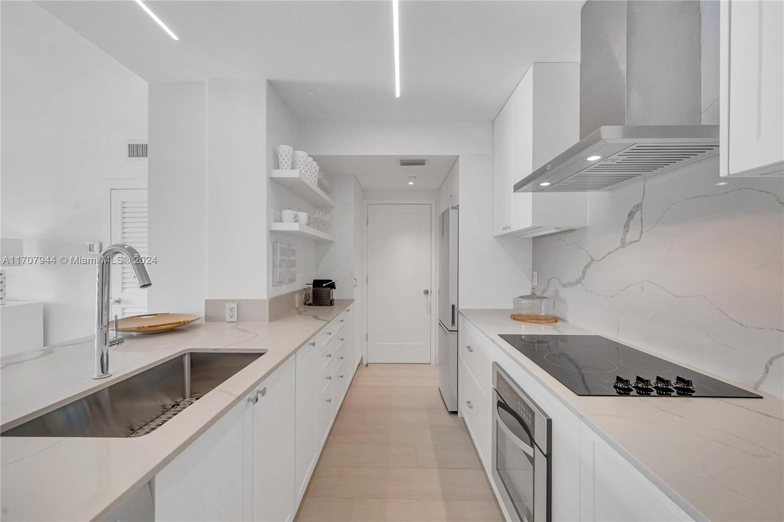 3 Island Ave # 06G