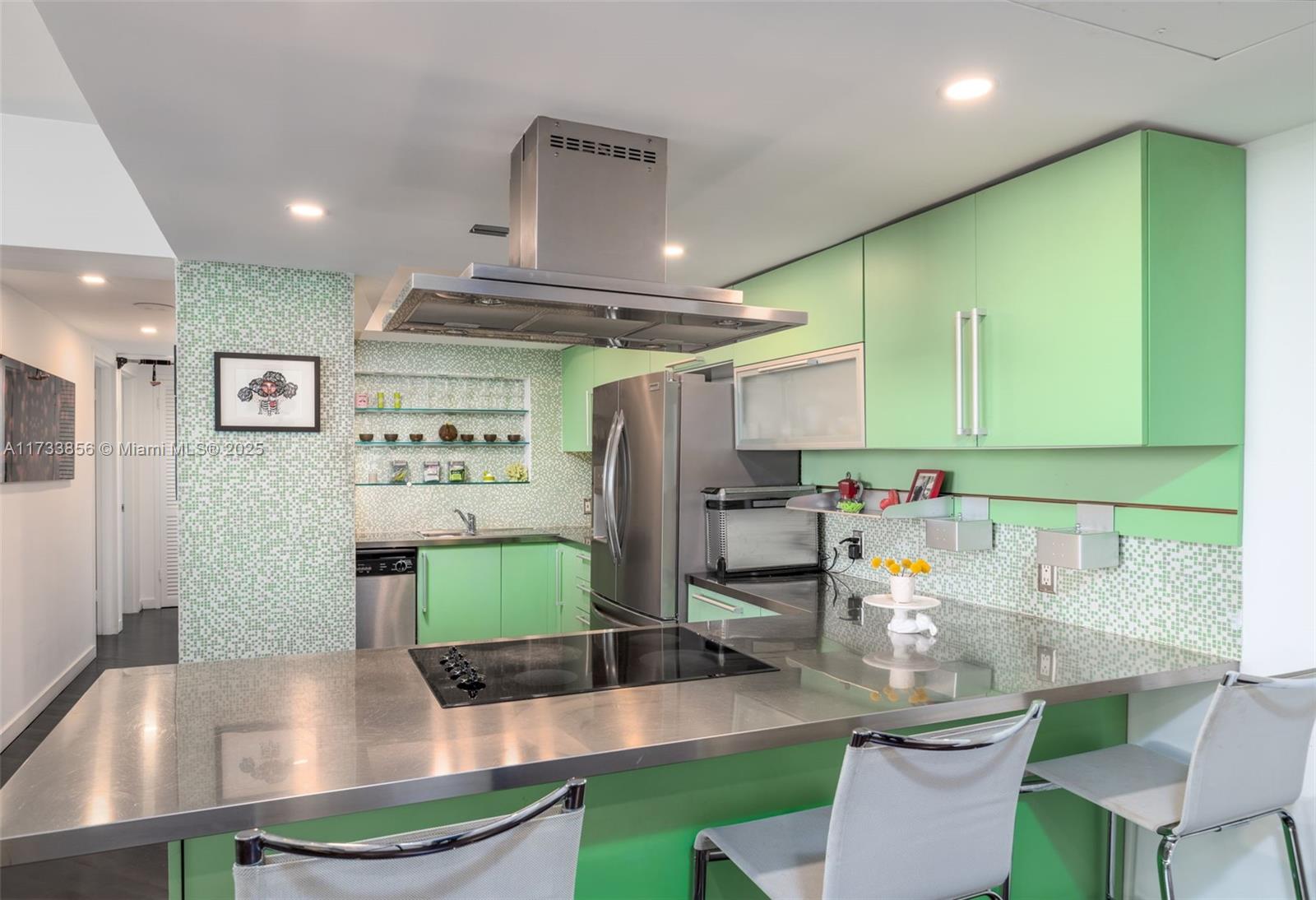 20 Island Ave # 501