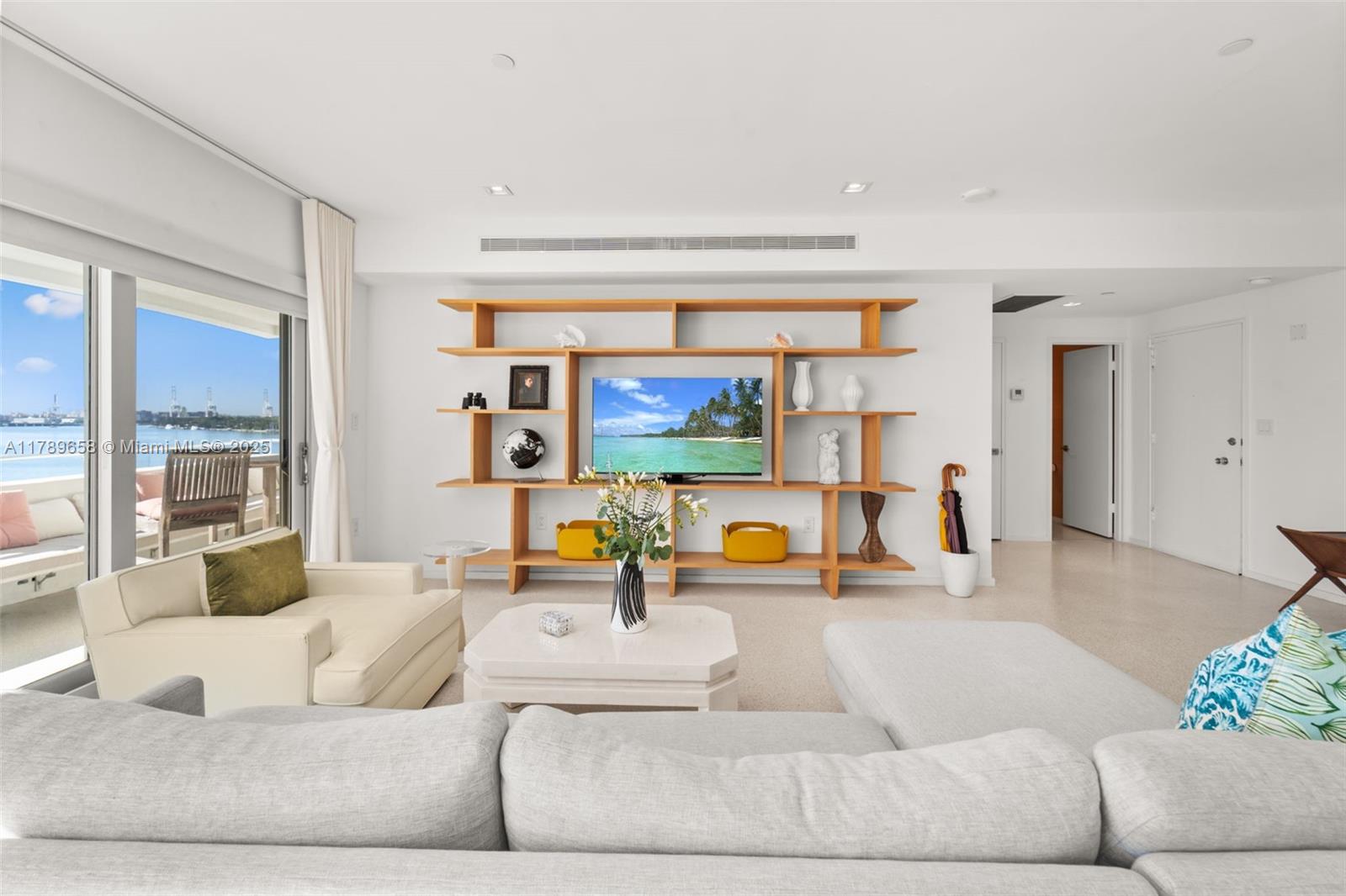 16 Island Ave # 8F